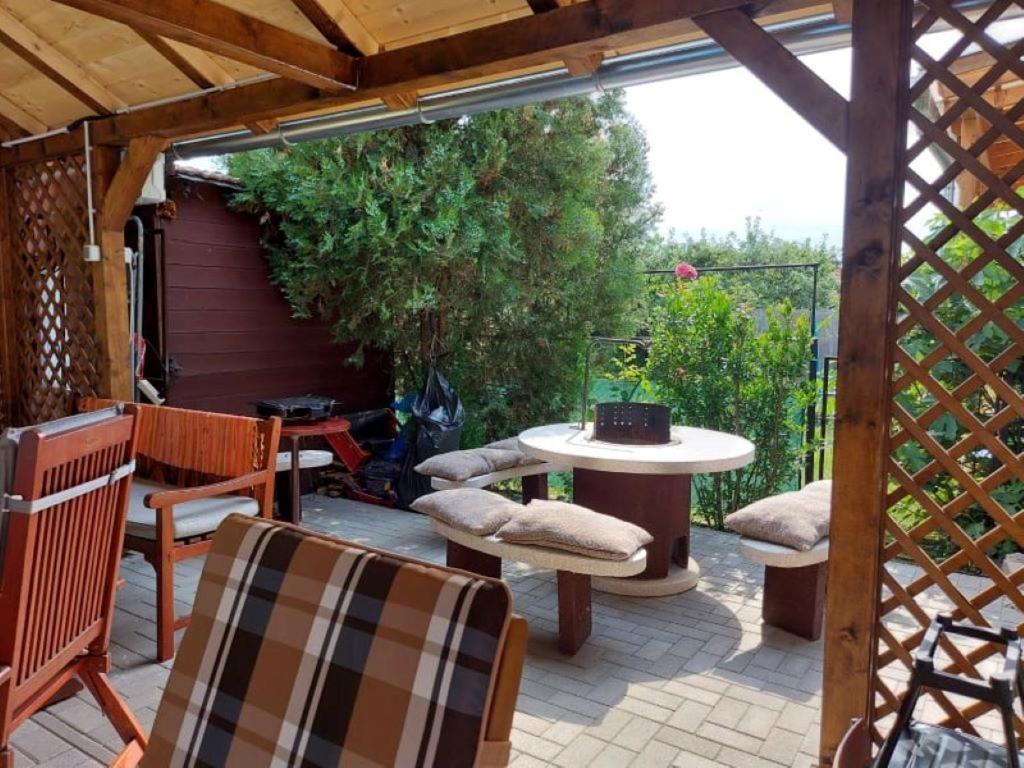 Nagcsaládos Rózsa Apartman Balatonlelle Kültér fotó