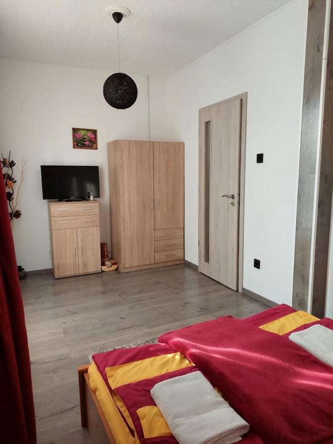 Nagcsaládos Rózsa Apartman Balatonlelle Kültér fotó