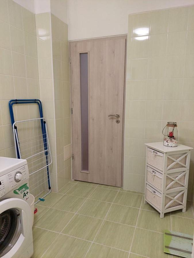 Nagcsaládos Rózsa Apartman Balatonlelle Kültér fotó