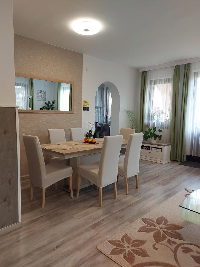 Nagcsaládos Rózsa Apartman Balatonlelle Kültér fotó