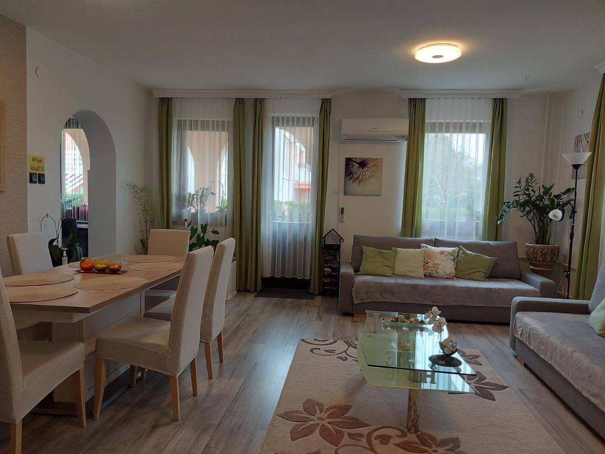 Nagcsaládos Rózsa Apartman Balatonlelle Kültér fotó